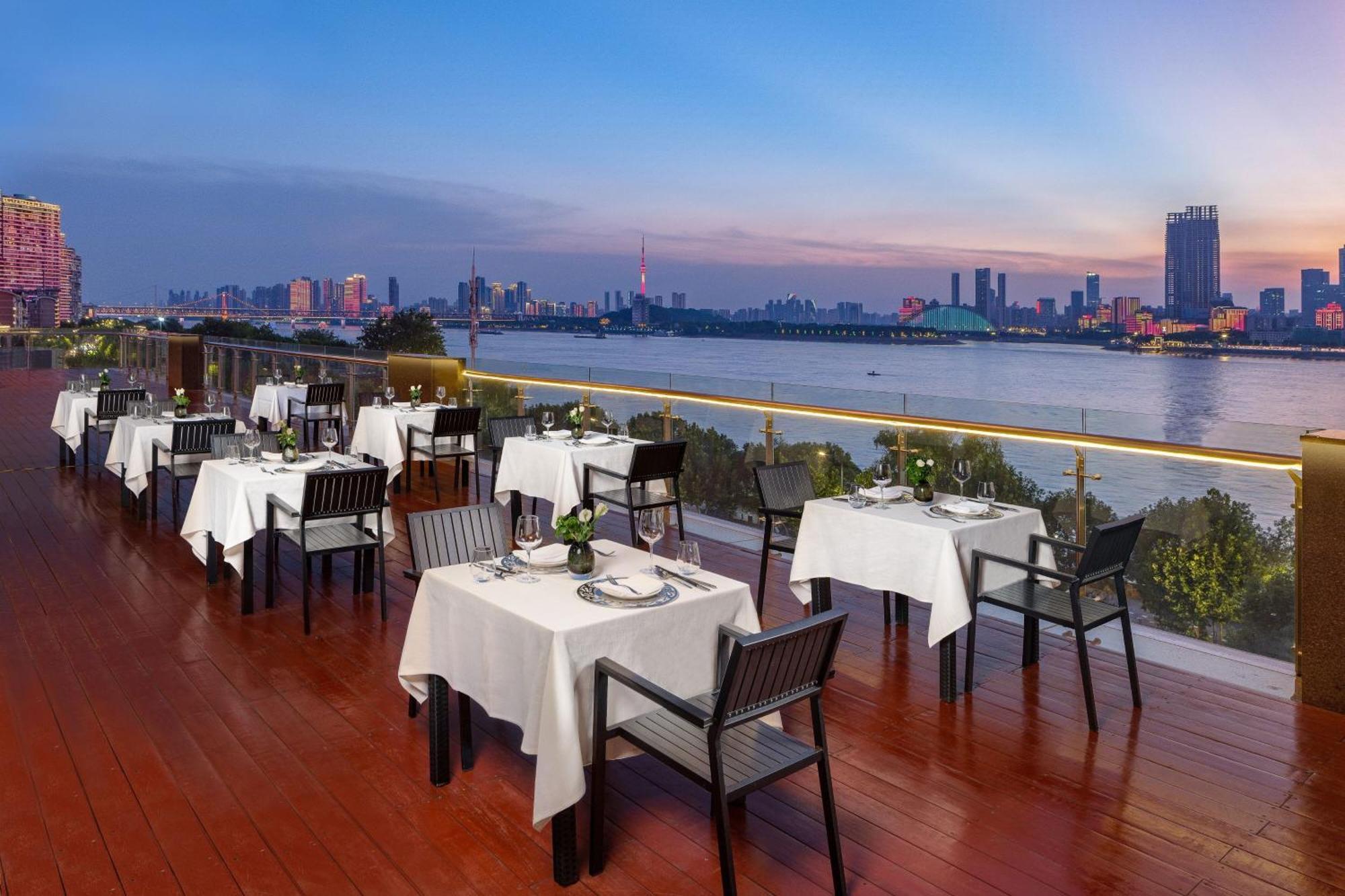 The Westin Wuhan Wuchang Экстерьер фото